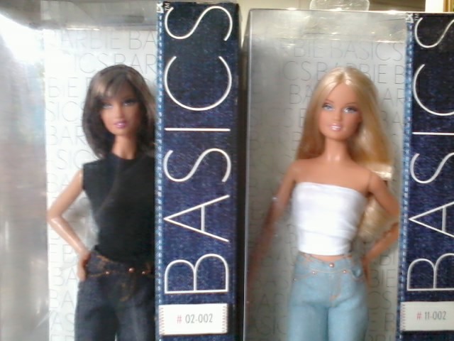 ขายตุ๊กตาบาร์บี้รุ่นเบสิค Barbie basics รูปที่ 4