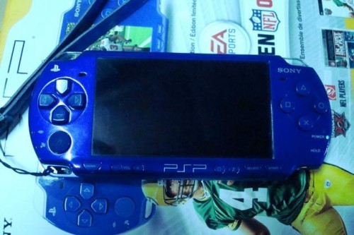 ขาย PSP MADDEN NFL 09 Limited edition ยกกล่อง สภาพนางฟ้า รูปที่ 2