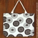 รูปย่อ กระเป๋าหิ้ว ลายวงกลมภาพลวงตา 2 สีใน 1 ใบ (ทำมือ) Psychedelic Circles 2in1 hand tote bag (Handmade) รูปที่4