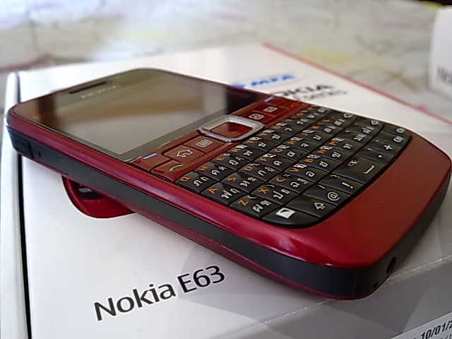 ขาย  Nokia E63 เครื่องสีแดง สภาพดีมากๆ รูปที่ 1