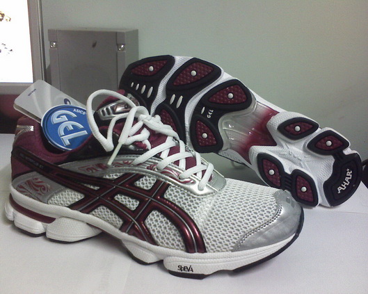 ขายรองเท้าวิ่ง asics GEL STRATUS 2.1 ของใหม่แท้ๆจากโรงงาน 100% size 40-45 ขายราคาส่งถูกกว่าห้างครับ รูปที่ 1