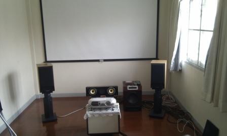 TV Projector EPSON EMP-TW10 ใช้งานน้อยมากแค่ 200 ชั่วโมง พร้อมจอ 120 นิ้ว ขายด่วน! 15,000 บาท ติ่ง 0851515862 รูปที่ 3