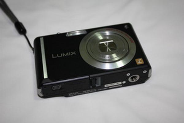 ขาย กล้อง Panasonic DMC FX55 สภาพดี 98% รูปที่ 1