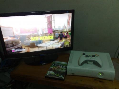 ขาย Xbox360 Arcade พร้อมจอLCD Samsumg 23