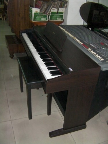 ขาย piano ไฟฟ้า yamaha ydp-121 สวยๆถูกๆ  20,000.- T.084-662-1411 รูปที่ 1