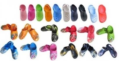 Sale Clogs Shoesรองเท้าหัวโต ทั้งเด็กและผู้ใหญ่ มีให้เลือกหลายสีหลายไซด์ ทั้งปลีกและส่งค่ะ รูปที่ 1