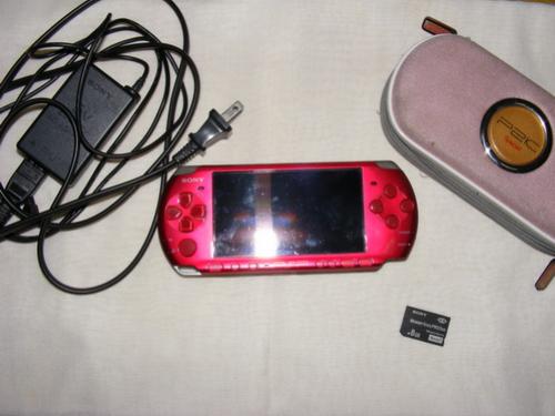 ขาย PSP 3006 สีแดง มือ 2 สภาพ 95เปอร์เซ็น รูปที่ 1