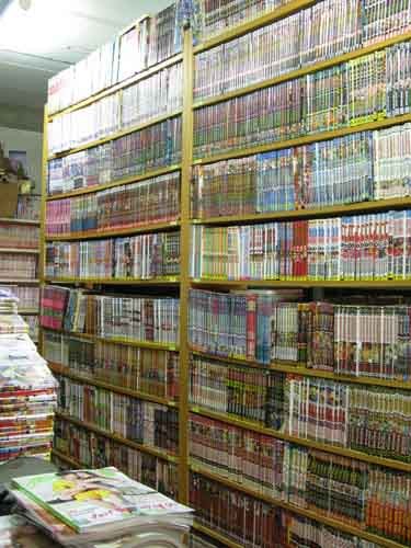 เซ้ง ร้านหนังสือการ์ตูน 21,000 เล่ม หนังสือชุดหายากเพียบ แถมตู้ 16 ตู้ รูปที่ 1