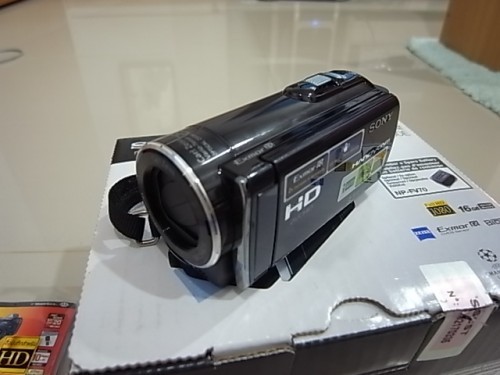 ขายกล้องวิดีโอ Sony Handycam HDR-CX150E เหมือนใหม่เลยราคาถูกมีของแถม รูปที่ 3