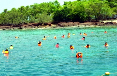 เกาะช้าง ดำน้ำ ตกหมึก ทริป ท่องเที่ยว สำหรับ 10 ท่านขึ้นไป สามารถเดินทางมาได้ทุกวัน รูปที่ 1