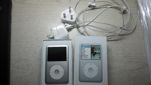 ขาย ipod classic 120 GB สีขาวครับ รูปที่ 1