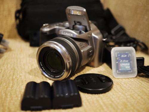 ขายกล้องมือสองคุณภาพดี Panasonic Lumix FZ-50 รูปที่ 1