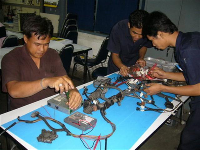 รับสอน & รับวายสายไฟเครื่อง 1JZ-GTE ,2JZ-VVTI , SR20, 4G-63, H22A TOYOTA, NISSAN, MITSUBISHI,HONDA *** รูปที่ 1