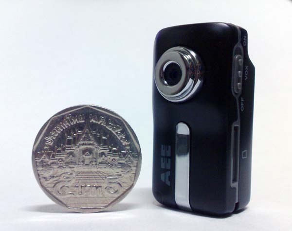 กล้องเล็กที่สุดในโลก ภาพใกล้เคียงกล้องตัวใหญ่ รูปที่ 1