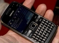 ขาย Nokia e72 พร้อมอุปกรณ์จ้า!!!!