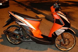 mio 2008 เปลี่ยนชุดสีใหม่เป็น mio 2009 ดำ-ส้ม รูปที่ 1