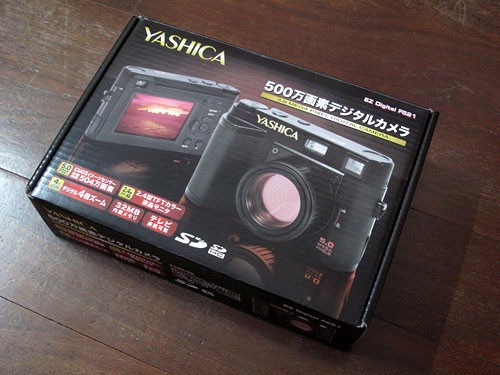 ขายกล้องดิจิตอลโลโม่  Yashica EZ F521 รูปที่ 1