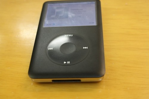 ขาย Ipod video 80 กิ้ก ใช้งานได้ดี อุปกรณ์ครบ จุเพลงจุหนังได้สบายๆ ราคาสบายๆเพียง 2900 บาทเท่านั้น สนใจติดต่อสอบถามได้ รูปที่ 5