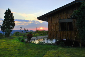 รีสอร์ทและที่กางเต้นท์บนเขาค้อ KM RESORT & FLOWER โทร 0814836576 รูปที่ 2