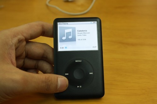 ขาย Ipod video 80 กิ้ก ใช้งานได้ดี อุปกรณ์ครบ จุเพลงจุหนังได้สบายๆ ราคาสบายๆเพียง 2900 บาทเท่านั้น สนใจติดต่อสอบถามได้ รูปที่ 6