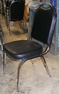 เก้าอี้รับแขกหรือเก้าอี้จัดเลี้ยงมือสอง(มีจำนวนมาก) ราคาตัวละ 220 บาท