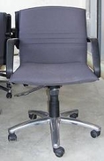 เก้าอี้สำนักงานมือสองฺฺฺBrand Logiga ราคาตัวละ 2,500 บาท