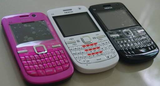 Nokia C3 2 ซิม + TV แป้นพิมพ์ไทย + อังกฤษ Full keyboard สีตัวเครื่อง  เคลือบงานกันรอยขีดข่วน วัสดุตัวเครื่องคุณภาพ 100 % รูปที่ 1