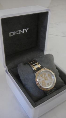 นฬิกา DKNY ใหม่ รูปที่ 1