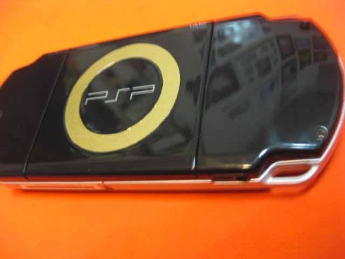 ขาย PSP 2000 โซนญี่ปุ่น สีดำ สภาพดี สามาราถเล่นผ่านMEM ได้ รูปที่ 1