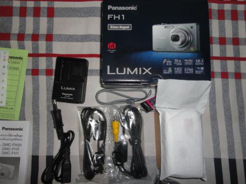 ขายกล้องถ่ายรูป Panasonic รุ่น FH1 สี Silver/Argent รูปที่ 1