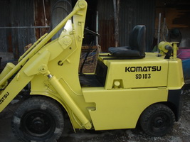 ขายรถตัก ล้อยาง Komatsu SD10-3 รูปที่ 3