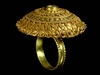 รูปย่อ แหวนทองโบราณ 100กว่าปี ทองแท้ๆจากอินเดีย เพชรแท้น้ำดี โดดเด่น !! แกะลวดลายโบราณ ละเอียดมาก รูปที่4