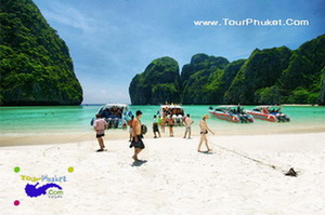 Phuket Snorkeling Tours one day trip with speed boat to Travel around Phuket Island. รูปที่ 1