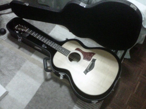 ขายกีต้าร์ taylor214 โป่งธรรมดา ไม่มีไฟฟ้า พร้อมกระเป๋า สายกีต้าร์ รูปที่ 3