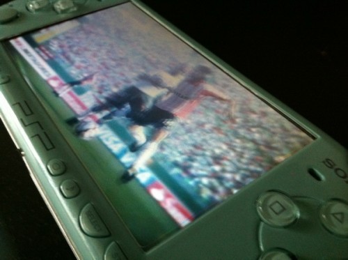 ขาย PSP 2000 Slim สีฟ้า เล่นได้ทุกเกมส์ สภาพ 99% อุปกรณ์ครบ ยกกล่อง 5,500บาท เท่านั้นครับ รูปที่ 7