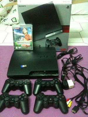 ขาย PS3 250GB + 1เกมส์แท้ + 5เกมส์ในเครื่อง + 4 จอยแท้ + อุปกรณ์jailbreak + ประกัน Ronnie game shop รูปที่ 1