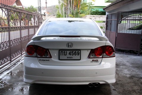 รถ civic สีขาว เครื่อง 2000 cc จดทะเบียน มี.ค. 2007 รูปที่ 1