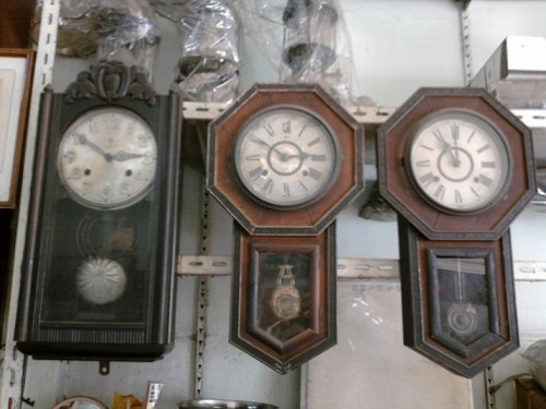 ต้องการขายนาฬิกาโบราณ อายุ >100 ปี รุ่นย่าทวด 2 เรือน และ เฉียด 100 ปีอีก 1 เรือน รูปที่ 1