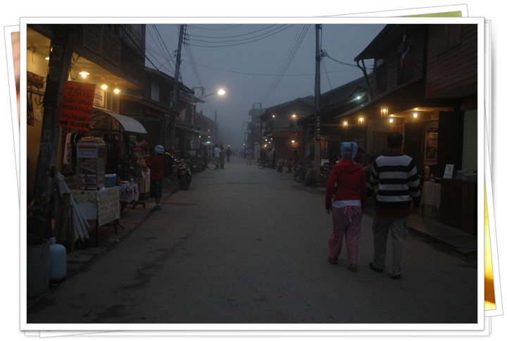 เที่ยวทั่วไทย สบายๆ แบบกันเองๆ ล่องแพ เดินป่า เราจัดให้  รูปที่ 2