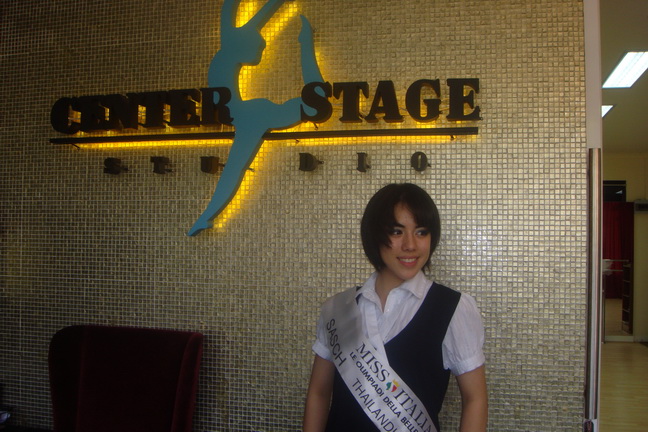 สวยสง่าดุจนางพญา กับสถาบันสอนศิลปะการเต้นและบุคคลิกภาพ Center Stage รูปที่ 5