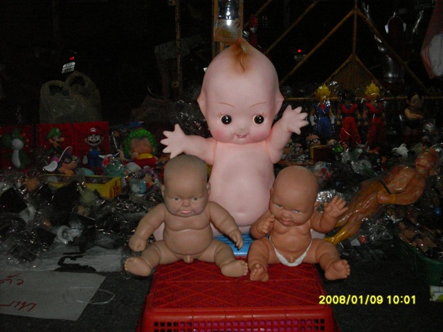 ขายตุ๊กตาเด็กหายากมีหลายแบบเด็กกามเทพตัวกลาง 650 บาท ตัวซ้ายขวา 250 บาท รูปที่ 1