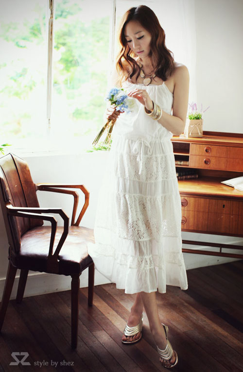 แฟชั่นผ้าลูกไม้ เดรสหรูลูกไม้สีขาว Look  Lady Lace เสื้อผ้าลูกไม้ กระโปรงลูกไม้ เสื้อสายเดี่ยวลูกไม้ ชุดราตรีลูกไม้  รูปที่ 3