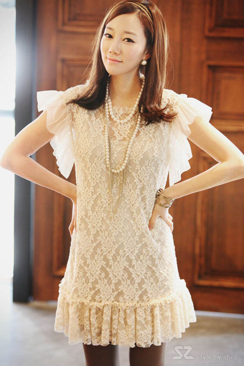 แฟชั่นผ้าลูกไม้ เดรสหรูลูกไม้สีขาว Look  Lady Lace เสื้อผ้าลูกไม้ กระโปรงลูกไม้ เสื้อสายเดี่ยวลูกไม้ ชุดราตรีลูกไม้  รูปที่ 5