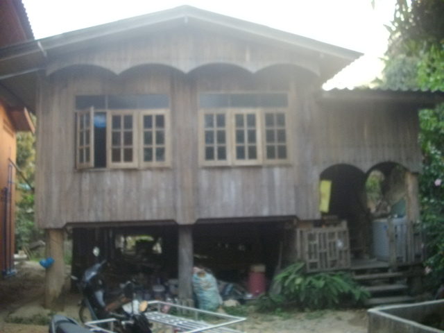 บ้านไม้ประดู่ ไม้แดง(Baan Mai Pradu Mai Daeng)  รูปที่ 2