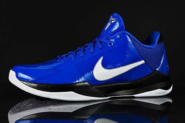 Kobe 5 มี 5 สีครับ USA, red comet, draft day, mile davis, lakers home รูปที่ 2