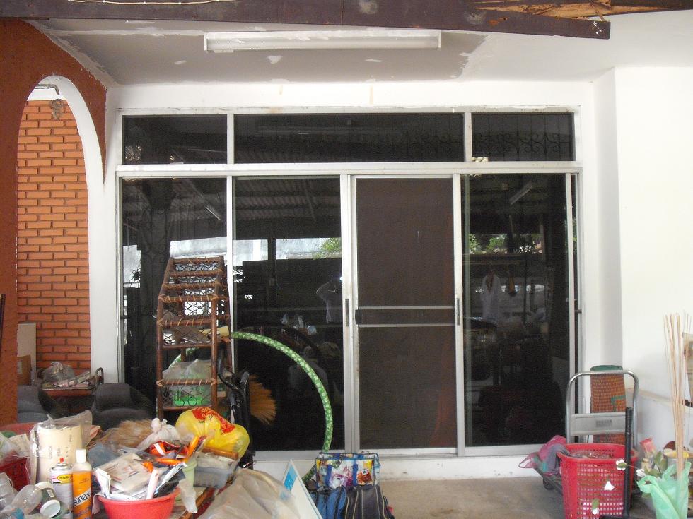 ขายด่วน บ้านเดี่ยวชั้นเดียว 4 ห้องนอน 3 ห้องน้ำ 1 ห้องรับแขก หมู่บ้านโอสถิต 1 ถนนลาดพร้าว ซอยโชคชัย 4 แยก 31/1 เข้าซอยเพ รูปที่ 7