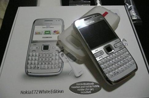 ขาย Nokia e72 สีขาว 7000 บ. รูปที่ 3