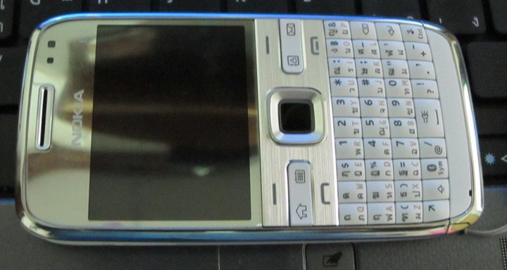 ขาย Nokia e72 สีขาว 7000 บ. รูปที่ 1