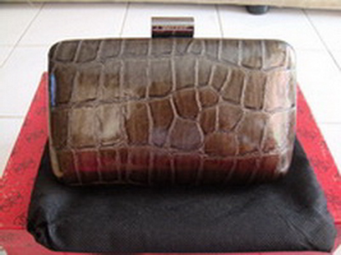 ขายกระเป๋า GUESS DKNY กระเป๋าคลัช JASPAL สภาพนางฟ้าค่ะ.. รูปที่ 1