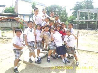 Blog เด็ก ป.4 โรงเรียนกวางตง เชิญร่วมร้องเพลง 